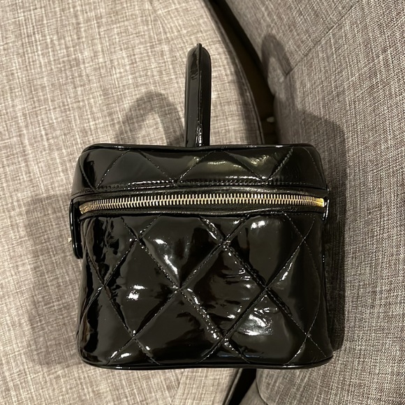 Authentic Chanel vintage vanity bag - Picture 6 of 9
